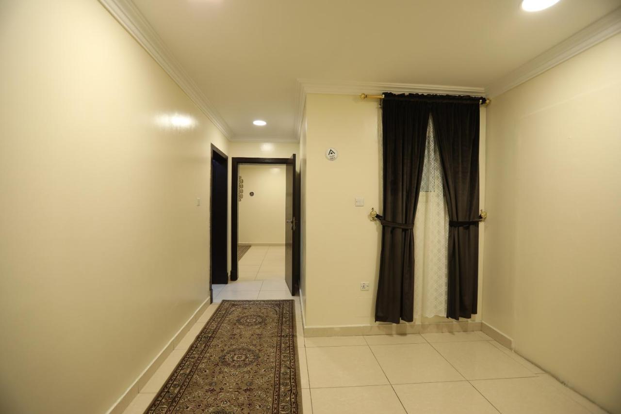 Al Eairy Apartment- Dammam 3 Al Mubarakiyah エクステリア 写真